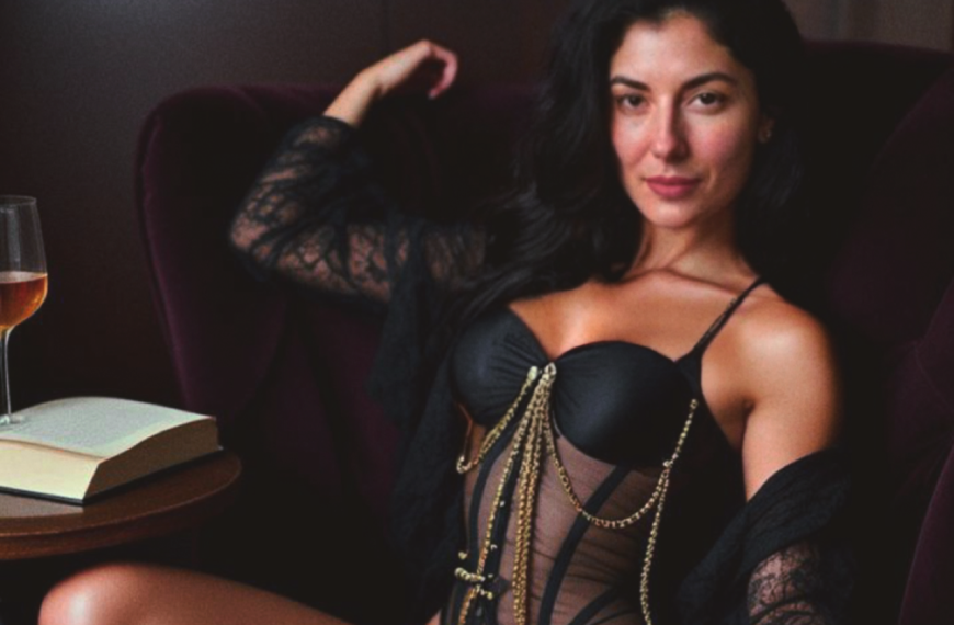 Chastity tease- black corset with gold chains