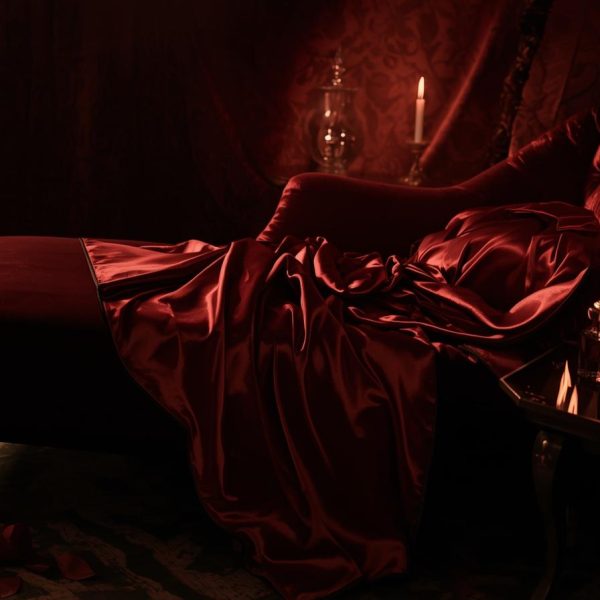 Amanda’s Magnetic Temptation