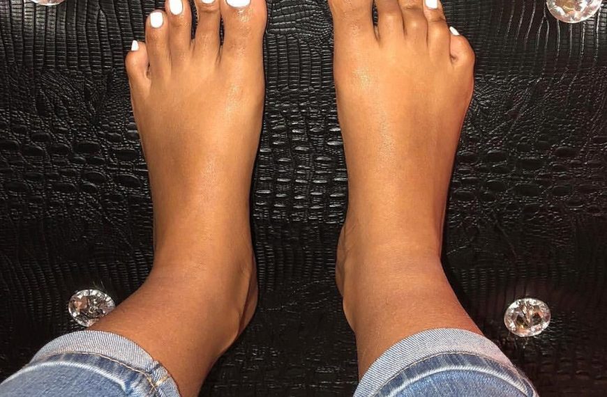 Foot Worship: My Feet Belongs In Your Mouth